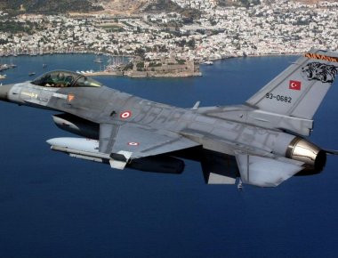 Η Τουρκία οδηγεί στο «κόκκινο» την ένταση πάνω από το Αιγαίο: Εξήντα παραβιάσεις!